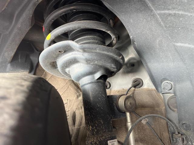 フォレスター アドバンス　４ＷＤ　衝突被害軽減システム　禁煙車　レーダークルーズ　寒冷地仕様　フロント・サイド・バックカメラ　ＥＴＣ　ドラレコ　全席シートヒーター　ハーフレザーシート　コーナーセンサー　スマートキー（22枚目）