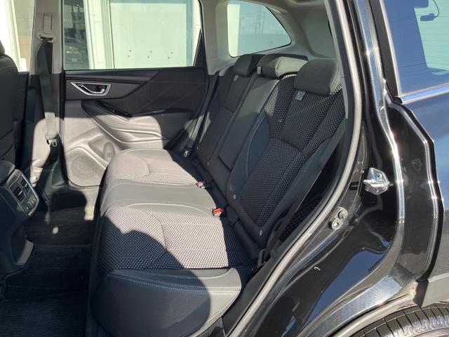 フォレスター アドバンス　４ＷＤ　衝突被害軽減システム　禁煙車　レーダークルーズ　寒冷地仕様　フロント・サイド・バックカメラ　ＥＴＣ　ドラレコ　全席シートヒーター　ハーフレザーシート　コーナーセンサー　スマートキー（50枚目）