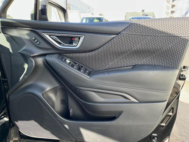 フォレスター アドバンス　４ＷＤ　衝突被害軽減システム　禁煙車　レーダークルーズ　寒冷地仕様　フロント・サイド・バックカメラ　ＥＴＣ　ドラレコ　全席シートヒーター　ハーフレザーシート　コーナーセンサー　スマートキー（54枚目）