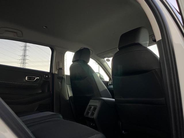 ヴェゼル ｅ：ＨＥＶ　Ｚ　登録済未使用車　衝突被害軽減システム　純正９インチナビ　全周囲カメラ　ＥＴＣ　電動リアゲート　ハーフレザーシート　ＬＥＤヘッド　コーナーセンサー　スマートキー　純正１８インチアルミ　オートハイビーム（39枚目）