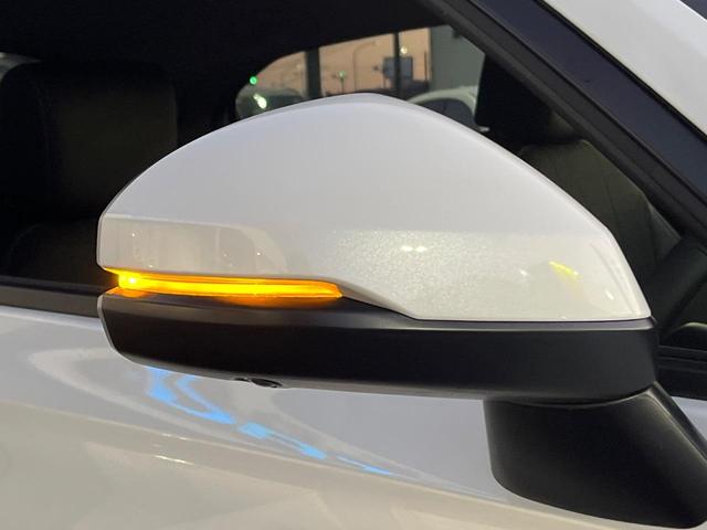 ヴェゼル ｅ：ＨＥＶ　Ｚ　登録済未使用車　衝突被害軽減システム　純正９インチナビ　全周囲カメラ　ＥＴＣ　電動リアゲート　ハーフレザーシート　ＬＥＤヘッド　コーナーセンサー　スマートキー　純正１８インチアルミ　オートハイビーム（49枚目）