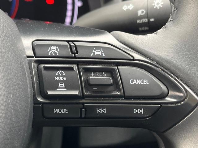 ヤリスクロス Ｚ　衝突被害軽減システム　禁煙車　８型ディスプレイオーディオ　全周囲カメラ　レーダークルーズ　ＥＴＣ　Ｂｌｕｅｔｏｏｔｈ　フルセグ　ドラレコ　シートヒーター　パワーシート　ハーフレザーシート　ＬＥＤヘッド（6枚目）