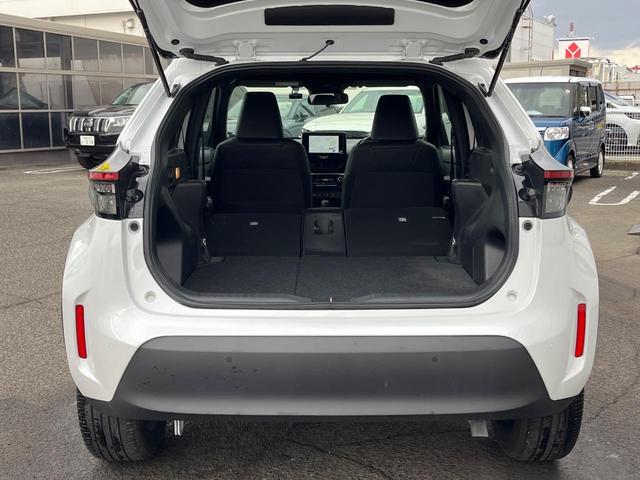 ヤリスクロス Ｚ　衝突被害軽減システム　禁煙車　８型ディスプレイオーディオ　全周囲カメラ　レーダークルーズ　ＥＴＣ　Ｂｌｕｅｔｏｏｔｈ　フルセグ　ドラレコ　シートヒーター　パワーシート　ハーフレザーシート　ＬＥＤヘッド（10枚目）