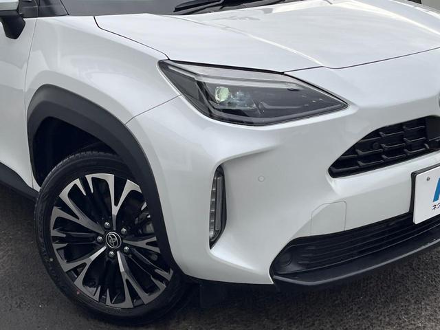 ヤリスクロス Ｚ　衝突被害軽減システム　禁煙車　８型ディスプレイオーディオ　全周囲カメラ　レーダークルーズ　ＥＴＣ　Ｂｌｕｅｔｏｏｔｈ　フルセグ　ドラレコ　シートヒーター　パワーシート　ハーフレザーシート　ＬＥＤヘッド（12枚目）