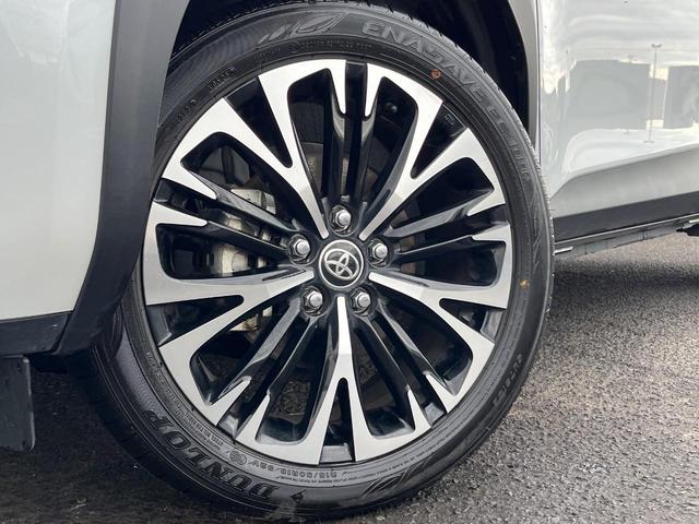 ヤリスクロス Ｚ　衝突被害軽減システム　禁煙車　８型ディスプレイオーディオ　全周囲カメラ　レーダークルーズ　ＥＴＣ　Ｂｌｕｅｔｏｏｔｈ　フルセグ　ドラレコ　シートヒーター　パワーシート　ハーフレザーシート　ＬＥＤヘッド（13枚目）