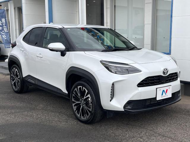 ヤリスクロス Ｚ　衝突被害軽減システム　禁煙車　８型ディスプレイオーディオ　全周囲カメラ　レーダークルーズ　ＥＴＣ　Ｂｌｕｅｔｏｏｔｈ　フルセグ　ドラレコ　シートヒーター　パワーシート　ハーフレザーシート　ＬＥＤヘッド（16枚目）