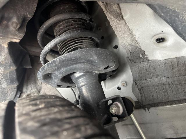 ヤリスクロス Ｚ　衝突被害軽減システム　禁煙車　８型ディスプレイオーディオ　全周囲カメラ　レーダークルーズ　ＥＴＣ　Ｂｌｕｅｔｏｏｔｈ　フルセグ　ドラレコ　シートヒーター　パワーシート　ハーフレザーシート　ＬＥＤヘッド（23枚目）