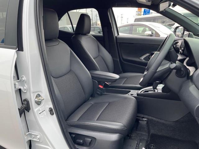 ヤリスクロス Ｚ　衝突被害軽減システム　禁煙車　８型ディスプレイオーディオ　全周囲カメラ　レーダークルーズ　ＥＴＣ　Ｂｌｕｅｔｏｏｔｈ　フルセグ　ドラレコ　シートヒーター　パワーシート　ハーフレザーシート　ＬＥＤヘッド（35枚目）