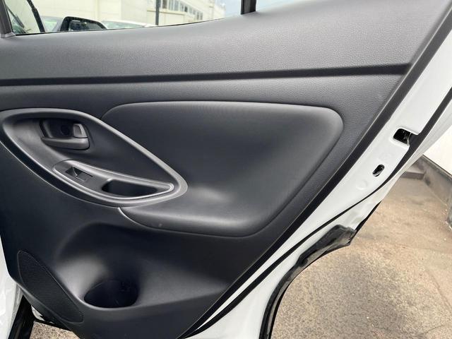 ヤリスクロス Ｚ　衝突被害軽減システム　禁煙車　８型ディスプレイオーディオ　全周囲カメラ　レーダークルーズ　ＥＴＣ　Ｂｌｕｅｔｏｏｔｈ　フルセグ　ドラレコ　シートヒーター　パワーシート　ハーフレザーシート　ＬＥＤヘッド（41枚目）