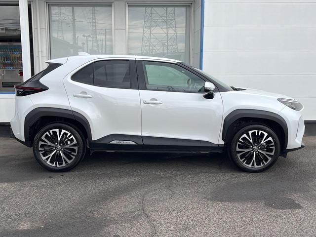 ヤリスクロス Ｚ　衝突被害軽減システム　禁煙車　８型ディスプレイオーディオ　全周囲カメラ　レーダークルーズ　ＥＴＣ　Ｂｌｕｅｔｏｏｔｈ　フルセグ　ドラレコ　シートヒーター　パワーシート　ハーフレザーシート　ＬＥＤヘッド（64枚目）