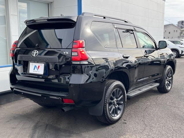 ランドクルーザープラド ＴＸ　Ｌパッケージ　マットブラックエディション　サンルーフ　４ＷＤ　　衝突軽減装置　禁煙車　純正９インチナビ　全周囲カメラ　レザーシート　レーダークルーズ　ＥＴＣ　Ｂｌｕｅｔｏｏｔｈ　フルセグ　ドラレコ　前席シートヒーター　デジタルインナーミラー（17枚目）