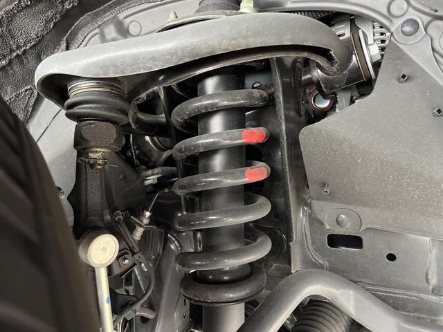 ランドクルーザープラド ＴＸ　Ｌパッケージ　マットブラックエディション　サンルーフ　４ＷＤ　　衝突軽減装置　禁煙車　純正９インチナビ　全周囲カメラ　レザーシート　レーダークルーズ　ＥＴＣ　Ｂｌｕｅｔｏｏｔｈ　フルセグ　ドラレコ　前席シートヒーター　デジタルインナーミラー（20枚目）