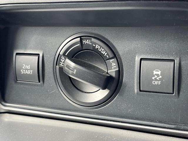 ランドクルーザープラド ＴＸ　Ｌパッケージ　マットブラックエディション　サンルーフ　４ＷＤ　　衝突軽減装置　禁煙車　純正９インチナビ　全周囲カメラ　レザーシート　レーダークルーズ　ＥＴＣ　Ｂｌｕｅｔｏｏｔｈ　フルセグ　ドラレコ　前席シートヒーター　デジタルインナーミラー（39枚目）