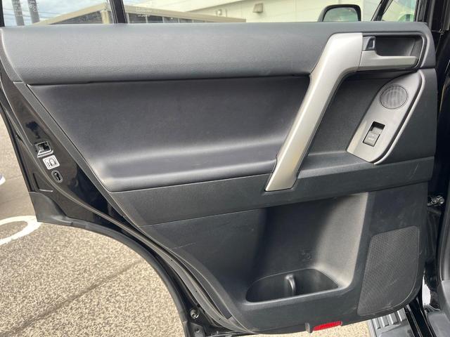 ランドクルーザープラド ＴＸ　Ｌパッケージ　マットブラックエディション　サンルーフ　４ＷＤ　　衝突軽減装置　禁煙車　純正９インチナビ　全周囲カメラ　レザーシート　レーダークルーズ　ＥＴＣ　Ｂｌｕｅｔｏｏｔｈ　フルセグ　ドラレコ　前席シートヒーター　デジタルインナーミラー（72枚目）