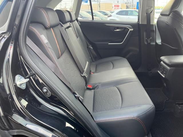 RAV4 アドベンチャー 4WD 衝突軽減装置 禁煙車 純正10.5型ディスプレーオーディオ 合皮シート レーダークルーズ バックカメラ ETC Bluetooth フルセグ ドラレコ 前席シートベンチレーション レーンキープ(9枚目)