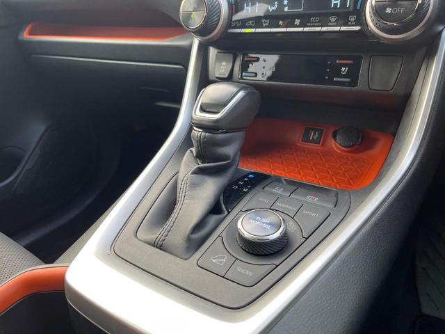 RAV4 アドベンチャー 4WD 衝突軽減装置 禁煙車 純正10.5型ディスプレーオーディオ 合皮シート レーダークルーズ バックカメラ ETC Bluetooth フルセグ ドラレコ 前席シートベンチレーション レーンキープ(26枚目)