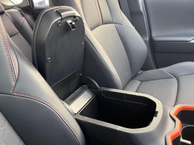 RAV4 アドベンチャー 4WD 衝突軽減装置 禁煙車 純正10.5型ディスプレーオーディオ 合皮シート レーダークルーズ バックカメラ ETC Bluetooth フルセグ ドラレコ 前席シートベンチレーション レーンキープ(62枚目)