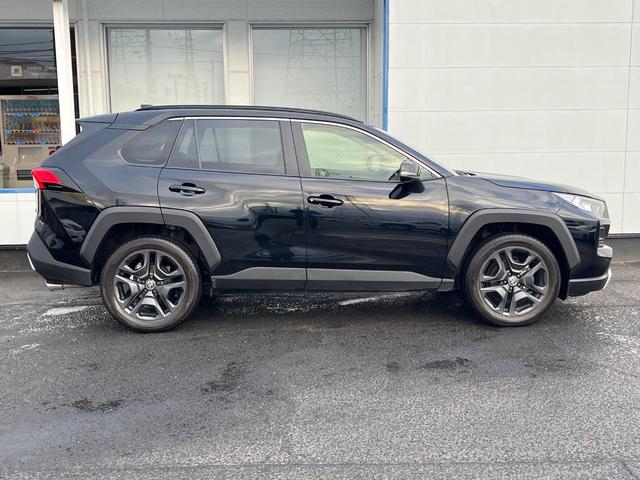 RAV4 アドベンチャー 4WD 衝突軽減装置 禁煙車 純正10.5型ディスプレーオーディオ 合皮シート レーダークルーズ バックカメラ ETC Bluetooth フルセグ ドラレコ 前席シートベンチレーション レーンキープ(67枚目)