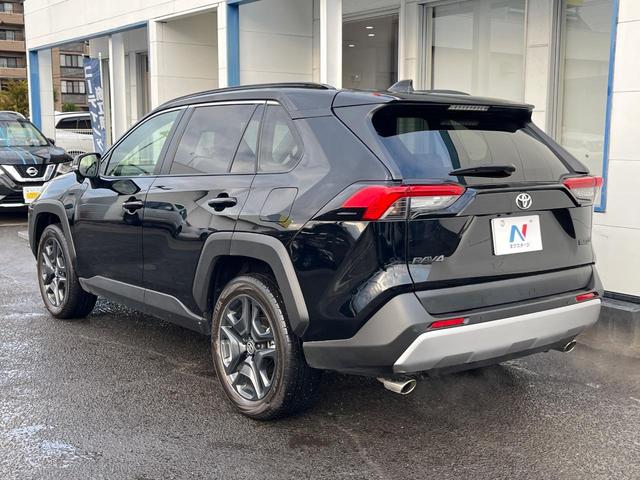 RAV4 アドベンチャー 4WD 衝突軽減装置 禁煙車 純正10.5型ディスプレーオーディオ 合皮シート レーダークルーズ バックカメラ ETC Bluetooth フルセグ ドラレコ 前席シートベンチレーション レーンキープ(69枚目)