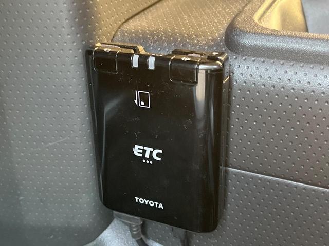 FJクルーザー オフロードパッケージ 4WD 禁煙車 バックカメラ ETC コーナーセンサー LEDヘッド オートライト ルーフレール DVD再生 地デジ SDナビ(9枚目)