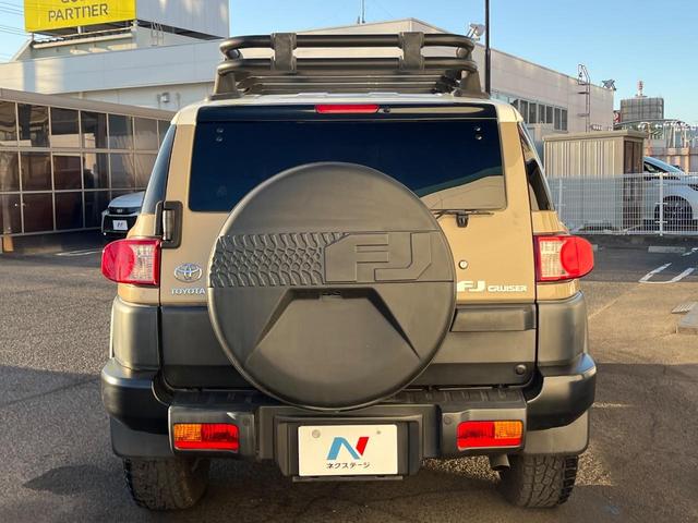 FJクルーザー オフロードパッケージ 4WD 禁煙車 バックカメラ ETC コーナーセンサー LEDヘッド オートライト ルーフレール DVD再生 地デジ SDナビ(17枚目)