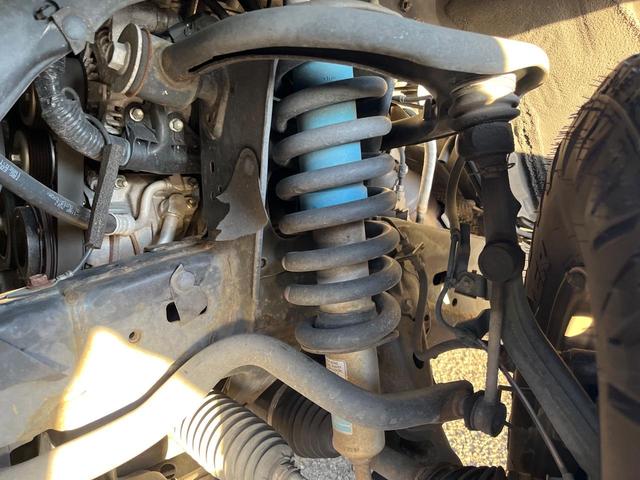 FJクルーザー オフロードパッケージ 4WD 禁煙車 バックカメラ ETC コーナーセンサー LEDヘッド オートライト ルーフレール DVD再生 地デジ SDナビ(22枚目)