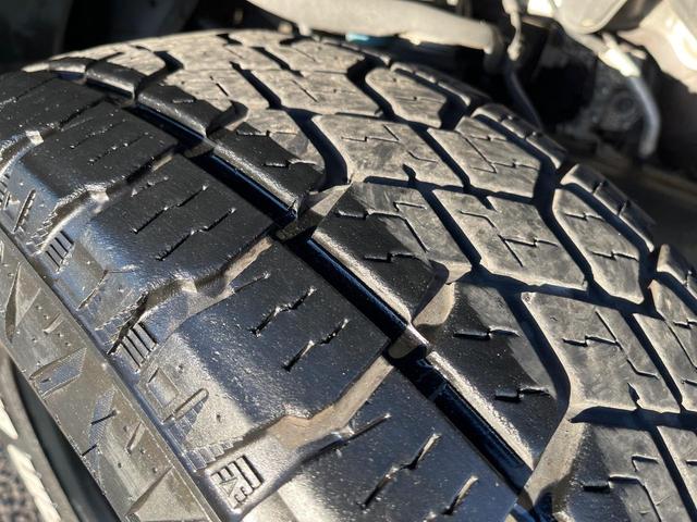 FJクルーザー オフロードパッケージ 4WD 禁煙車 バックカメラ ETC コーナーセンサー LEDヘッド オートライト ルーフレール DVD再生 地デジ SDナビ(28枚目)