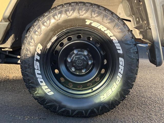 FJクルーザー オフロードパッケージ 4WD 禁煙車 バックカメラ ETC コーナーセンサー LEDヘッド オートライト ルーフレール DVD再生 地デジ SDナビ(29枚目)