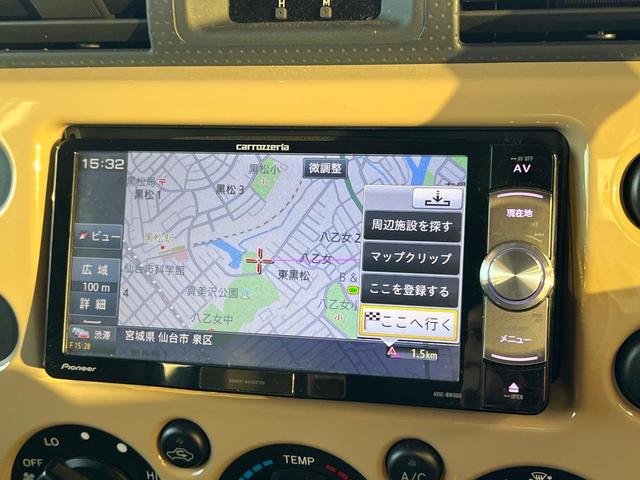 FJクルーザー オフロードパッケージ 4WD 禁煙車 バックカメラ ETC コーナーセンサー LEDヘッド オートライト ルーフレール DVD再生 地デジ SDナビ(53枚目)