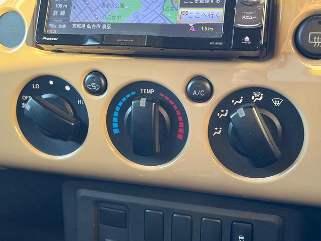 FJクルーザー オフロードパッケージ 4WD 禁煙車 バックカメラ ETC コーナーセンサー LEDヘッド オートライト ルーフレール DVD再生 地デジ SDナビ(55枚目)
