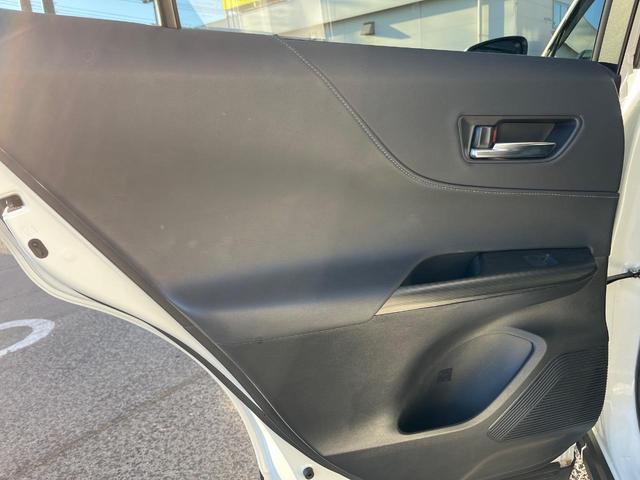 ハリアーハイブリッド Z ガラスルーフ 衝突軽減装置 禁煙車 純正12.3インチナビ JBLサウンドシステム レーダークルーズ バックカメラ ETC Bluetooth フルセグ ドラレコ パワーバックドア デジタルミラー(38枚目)