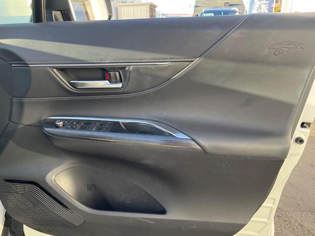 ハリアーハイブリッド Z ガラスルーフ 衝突軽減装置 禁煙車 純正12.3インチナビ JBLサウンドシステム レーダークルーズ バックカメラ ETC Bluetooth フルセグ ドラレコ パワーバックドア デジタルミラー(41枚目)