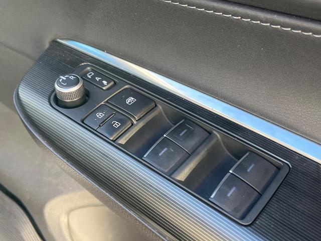 ハリアーハイブリッド Z ガラスルーフ 衝突軽減装置 禁煙車 純正12.3インチナビ JBLサウンドシステム レーダークルーズ バックカメラ ETC Bluetooth フルセグ ドラレコ パワーバックドア デジタルミラー(52枚目)