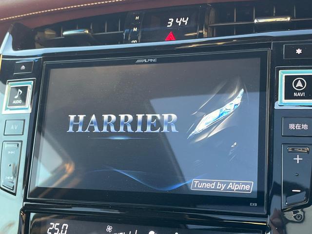 ハリアーハイブリッド プレミアム　サンルーフ　４ＷＤ　ＢＩＧ－Ｘ９型ナビ　衝突軽減装置　禁煙車　バックカメラ　ＥＴＣ　Ｂｌｕｅｔｏｏｔｈ　フルセグ　パワーバックドア　前席パワーシート　ハーフレザーシート　レーンキープ　ＬＥＤヘッドライ（3枚目）