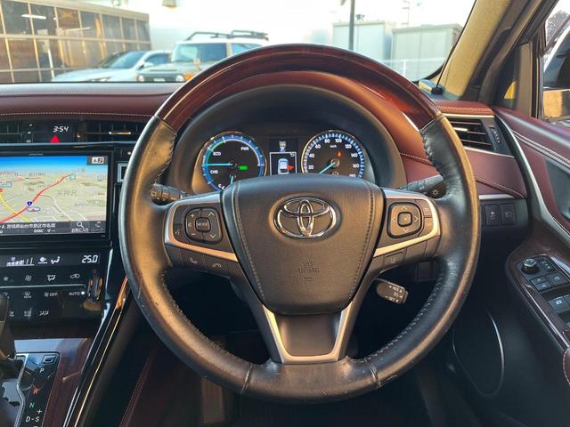 ハリアーハイブリッド プレミアム　サンルーフ　４ＷＤ　ＢＩＧ－Ｘ９型ナビ　衝突軽減装置　禁煙車　バックカメラ　ＥＴＣ　Ｂｌｕｅｔｏｏｔｈ　フルセグ　パワーバックドア　前席パワーシート　ハーフレザーシート　レーンキープ　ＬＥＤヘッドライ（11枚目）