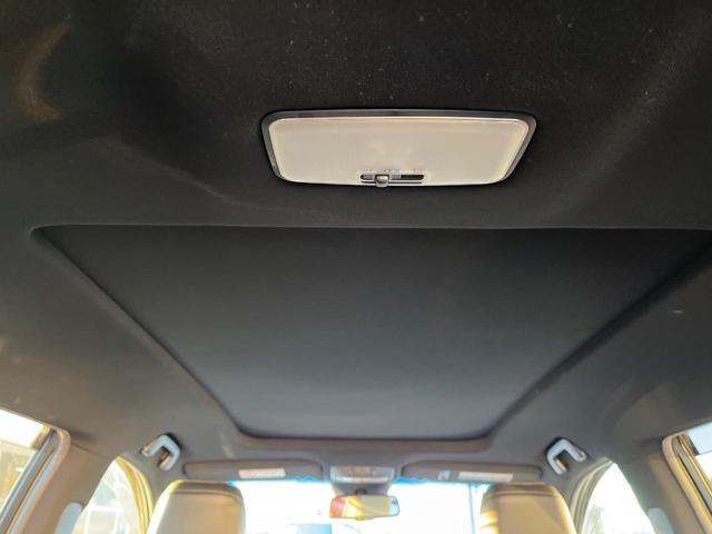 ハリアーハイブリッド プレミアム　サンルーフ　４ＷＤ　ＢＩＧ－Ｘ９型ナビ　衝突軽減装置　禁煙車　バックカメラ　ＥＴＣ　Ｂｌｕｅｔｏｏｔｈ　フルセグ　パワーバックドア　前席パワーシート　ハーフレザーシート　レーンキープ　ＬＥＤヘッドライ（34枚目）