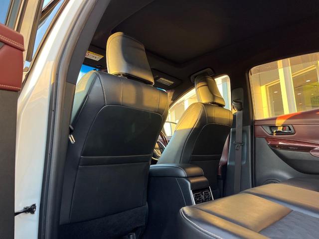 ハリアーハイブリッド プレミアム　サンルーフ　４ＷＤ　ＢＩＧ－Ｘ９型ナビ　衝突軽減装置　禁煙車　バックカメラ　ＥＴＣ　Ｂｌｕｅｔｏｏｔｈ　フルセグ　パワーバックドア　前席パワーシート　ハーフレザーシート　レーンキープ　ＬＥＤヘッドライ（50枚目）