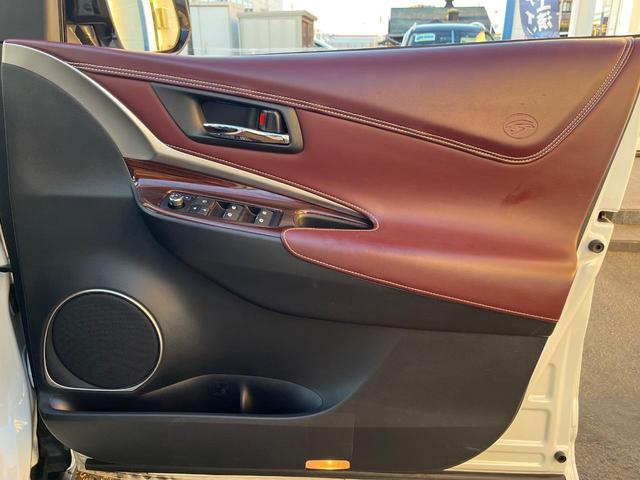 ハリアーハイブリッド プレミアム　サンルーフ　４ＷＤ　ＢＩＧ－Ｘ９型ナビ　衝突軽減装置　禁煙車　バックカメラ　ＥＴＣ　Ｂｌｕｅｔｏｏｔｈ　フルセグ　パワーバックドア　前席パワーシート　ハーフレザーシート　レーンキープ　ＬＥＤヘッドライ（53枚目）