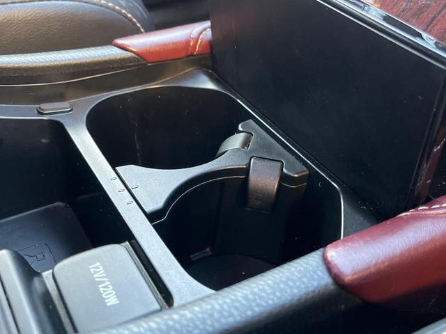 ハリアーハイブリッド プレミアム　サンルーフ　４ＷＤ　ＢＩＧ－Ｘ９型ナビ　衝突軽減装置　禁煙車　バックカメラ　ＥＴＣ　Ｂｌｕｅｔｏｏｔｈ　フルセグ　パワーバックドア　前席パワーシート　ハーフレザーシート　レーンキープ　ＬＥＤヘッドライ（58枚目）