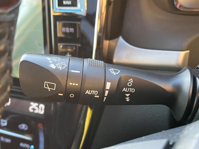 ハリアーハイブリッド プレミアム　サンルーフ　４ＷＤ　ＢＩＧ－Ｘ９型ナビ　衝突軽減装置　禁煙車　バックカメラ　ＥＴＣ　Ｂｌｕｅｔｏｏｔｈ　フルセグ　パワーバックドア　前席パワーシート　ハーフレザーシート　レーンキープ　ＬＥＤヘッドライ（61枚目）