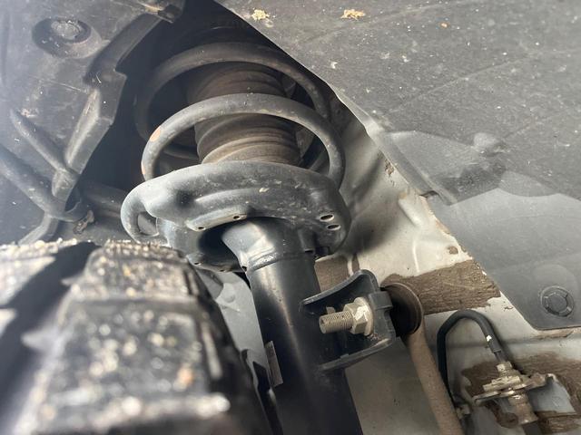 エクストレイル Ｇ　ｅ－４ＯＲＣＥ　４ＷＤ　衝突軽減装置　禁煙車　純正１２．３インチナビ　全周囲カメラ　本革シート　レーダークルーズ　ＥＴＣ　Ｂｌｕｅｔｏｏｔｈ　フルセグ　全席シートヒーター　パワーバックドア　デジタルインナーミラー（20枚目）