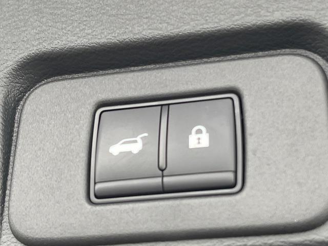 エクストレイル Ｇ　ｅ－４ＯＲＣＥ　４ＷＤ　衝突軽減装置　禁煙車　純正１２．３インチナビ　全周囲カメラ　本革シート　レーダークルーズ　ＥＴＣ　Ｂｌｕｅｔｏｏｔｈ　フルセグ　全席シートヒーター　パワーバックドア　デジタルインナーミラー（42枚目）