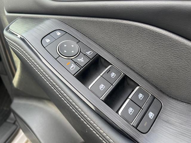 エクストレイル Ｇ　ｅ－４ＯＲＣＥ　４ＷＤ　衝突軽減装置　禁煙車　純正１２．３インチナビ　全周囲カメラ　本革シート　レーダークルーズ　ＥＴＣ　Ｂｌｕｅｔｏｏｔｈ　フルセグ　全席シートヒーター　パワーバックドア　デジタルインナーミラー（68枚目）