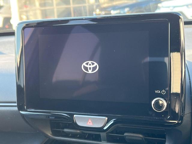 ヤリスクロス ハイブリッドＺ　衝突被害軽減システム　禁煙車　８型ディスプレイオーディオ　全周囲カメラ　レーダークルーズ　ドラレコ　ＥＴＣ　シートヒーター　パワーシート　ハーフレザーシート　ＬＥＤヘッド　コーナーセンサー（3枚目）