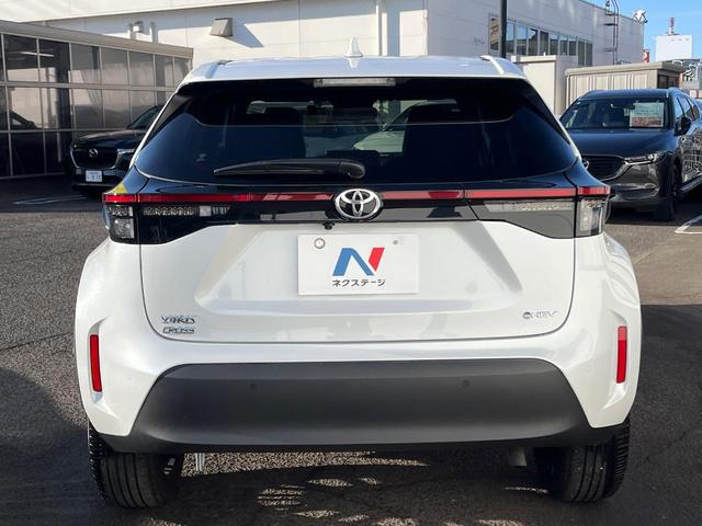 ヤリスクロス ハイブリッドＺ　衝突被害軽減システム　禁煙車　８型ディスプレイオーディオ　全周囲カメラ　レーダークルーズ　ドラレコ　ＥＴＣ　シートヒーター　パワーシート　ハーフレザーシート　ＬＥＤヘッド　コーナーセンサー（15枚目）