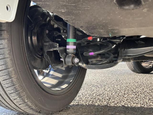 ヤリスクロス ハイブリッドＺ　衝突被害軽減システム　禁煙車　８型ディスプレイオーディオ　全周囲カメラ　レーダークルーズ　ドラレコ　ＥＴＣ　シートヒーター　パワーシート　ハーフレザーシート　ＬＥＤヘッド　コーナーセンサー（22枚目）