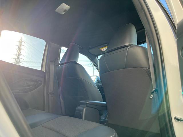 ヤリスクロス ハイブリッドＺ　衝突被害軽減システム　禁煙車　８型ディスプレイオーディオ　全周囲カメラ　レーダークルーズ　ドラレコ　ＥＴＣ　シートヒーター　パワーシート　ハーフレザーシート　ＬＥＤヘッド　コーナーセンサー（38枚目）