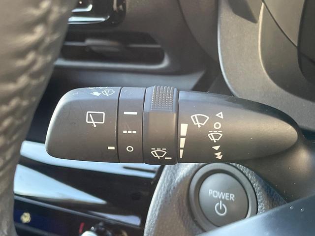 ヤリスクロス ハイブリッドＺ　衝突被害軽減システム　禁煙車　８型ディスプレイオーディオ　全周囲カメラ　レーダークルーズ　ドラレコ　ＥＴＣ　シートヒーター　パワーシート　ハーフレザーシート　ＬＥＤヘッド　コーナーセンサー（63枚目）