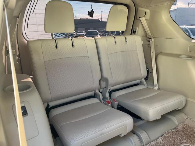 ランドクルーザープラド TX Lパッケージ サンルーフ 4WD 7人乗り 衝突軽減装置 禁煙車 本革シート レーダークルーズ 純正オプションアルミ バックカメラ ETC Bluetooth フルセグ ドラレコ 前席シートベンチレーション(10枚目)