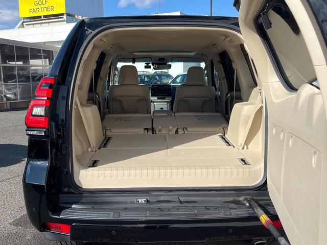 ランドクルーザープラド TX Lパッケージ サンルーフ 4WD 7人乗り 衝突軽減装置 禁煙車 本革シート レーダークルーズ 純正オプションアルミ バックカメラ ETC Bluetooth フルセグ ドラレコ 前席シートベンチレーション(11枚目)